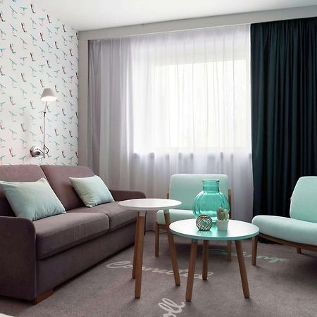 Hampton By Hilton Paris Clichy Hotel Bagian luar foto