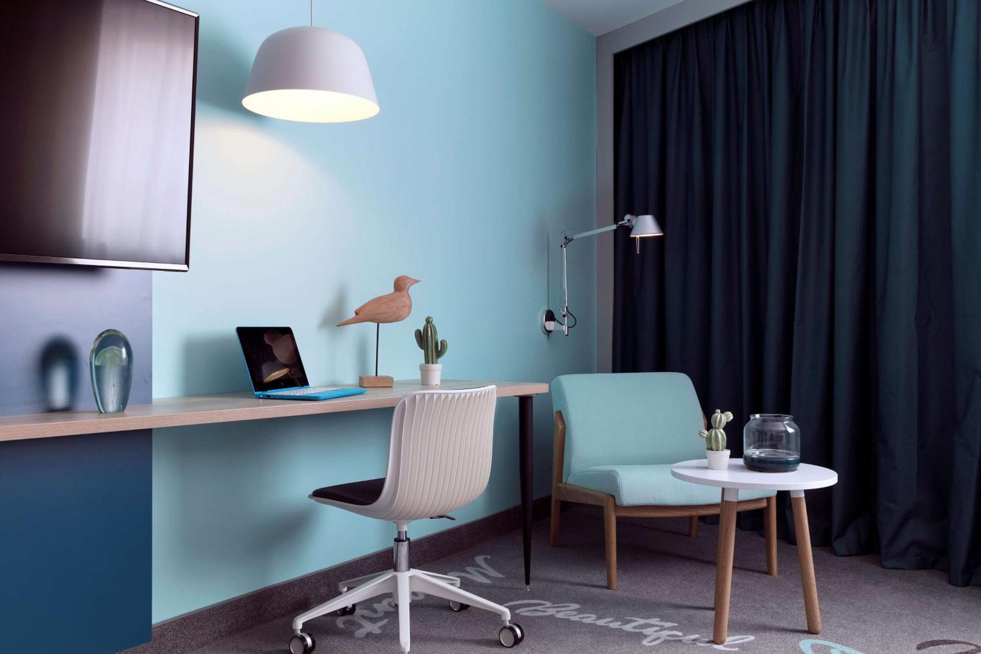 Hampton By Hilton Paris Clichy Hotel Bagian luar foto